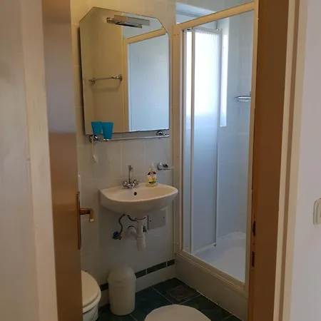 Luna Apartman Vir