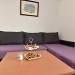 Apartment Luna Vir