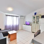 Luna Apartment