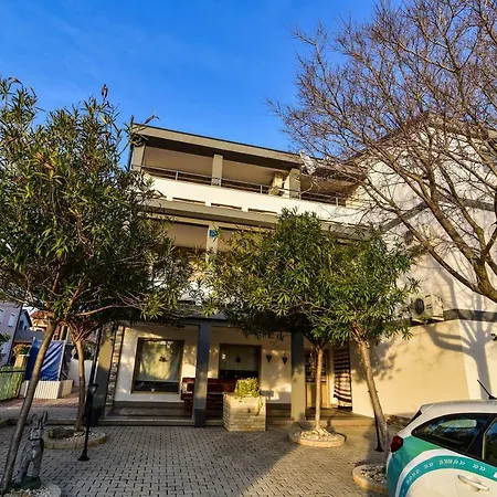 Apartment Luna *