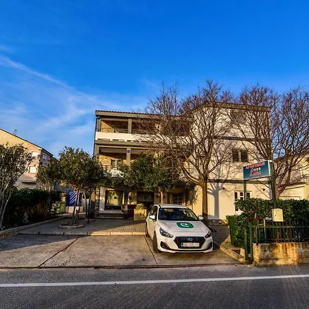 Apartment Luna